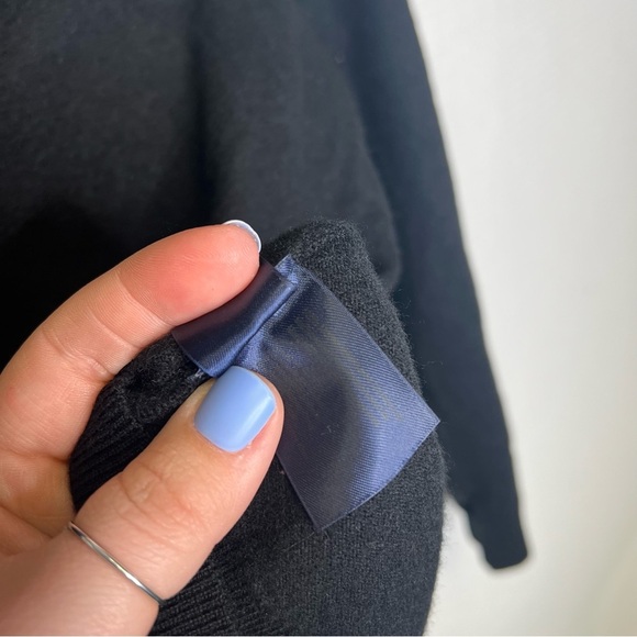 Brooks Brothers | V Neck Merino Wool Sweater Black Large - Picture 4 of 7